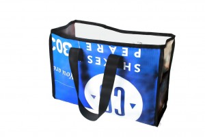 CU-presents-shakespear-presents-tote-bag